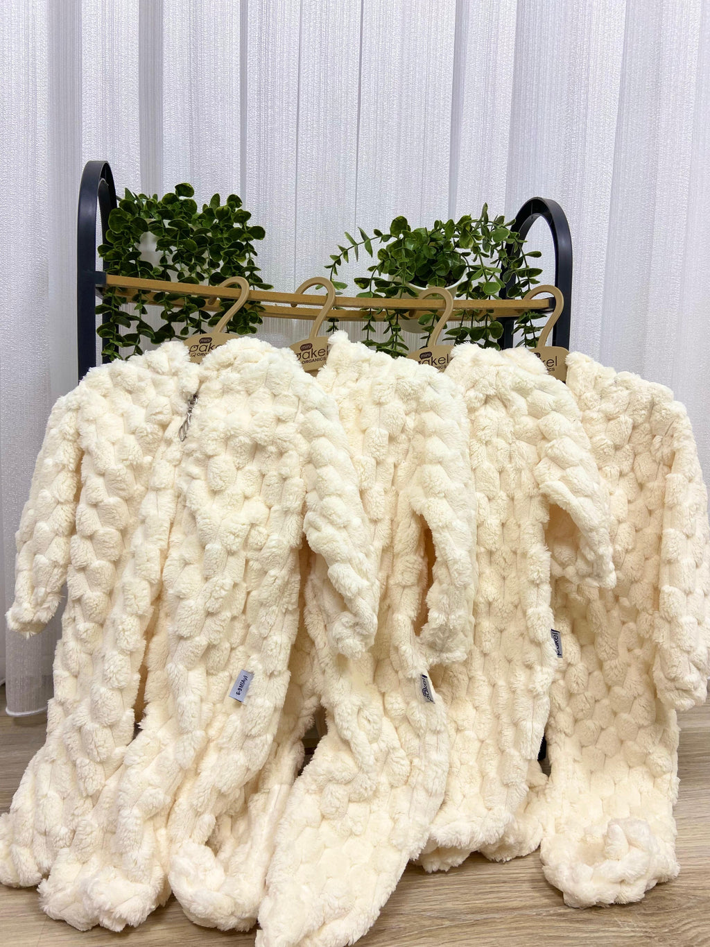Ninniva Kapüşonlu Kabarık Pofuduk Dokulu Peluş Bebek Tulumu - Ekru